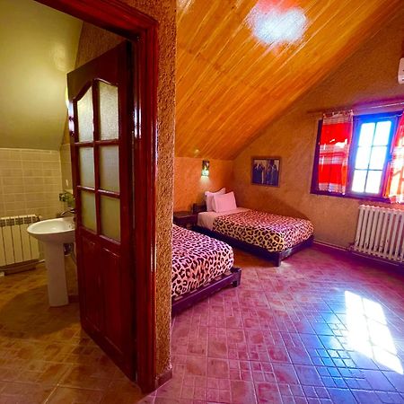 Ferme D'Hote La Vallee Azrou Dış mekan fotoğraf
