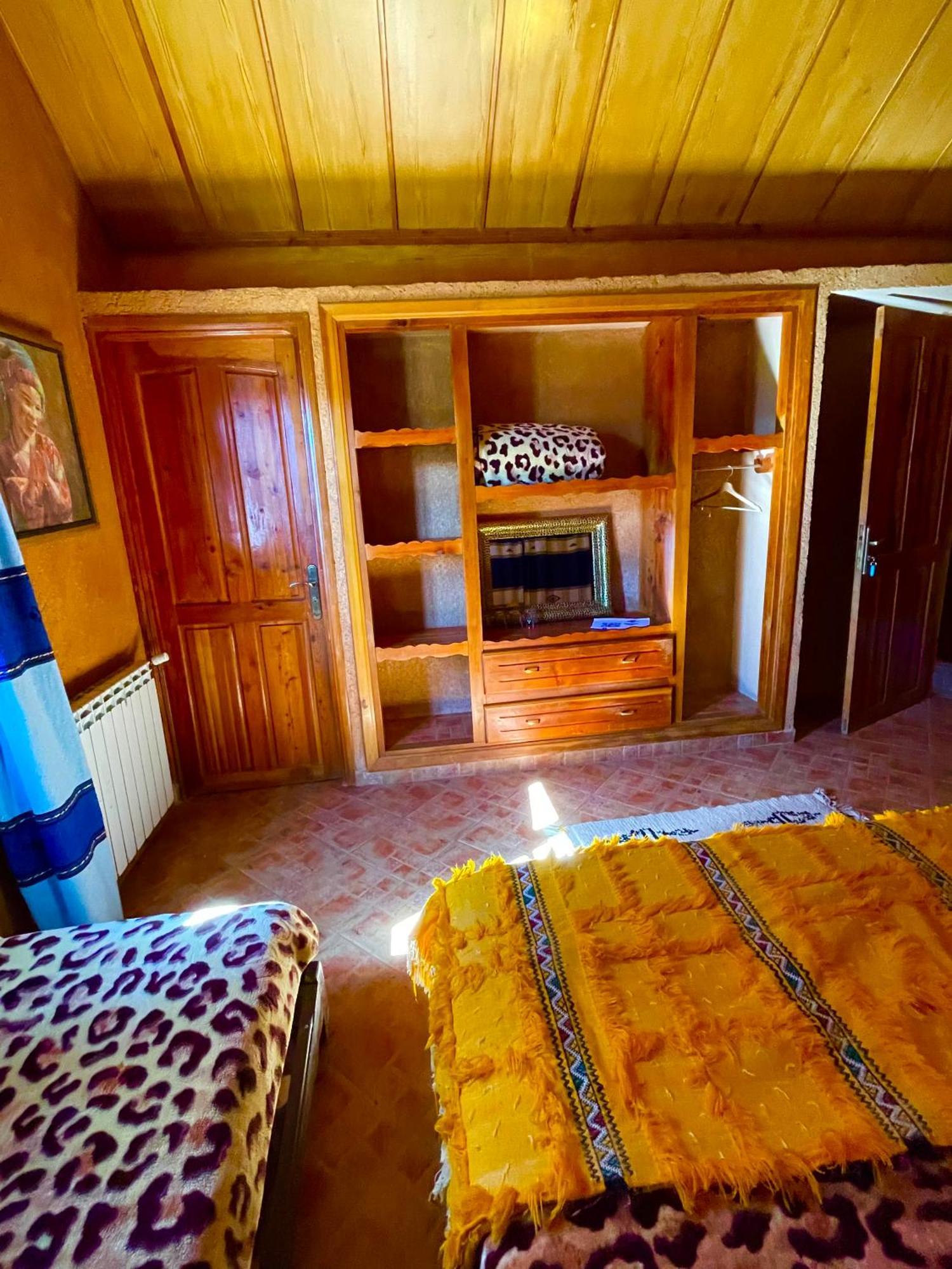 Ferme D'Hote La Vallee Azrou Dış mekan fotoğraf